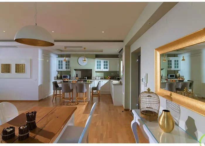 Villa Irida Luxury With Sea View Hersónissos