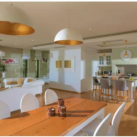 Irida Luxury With Sea View